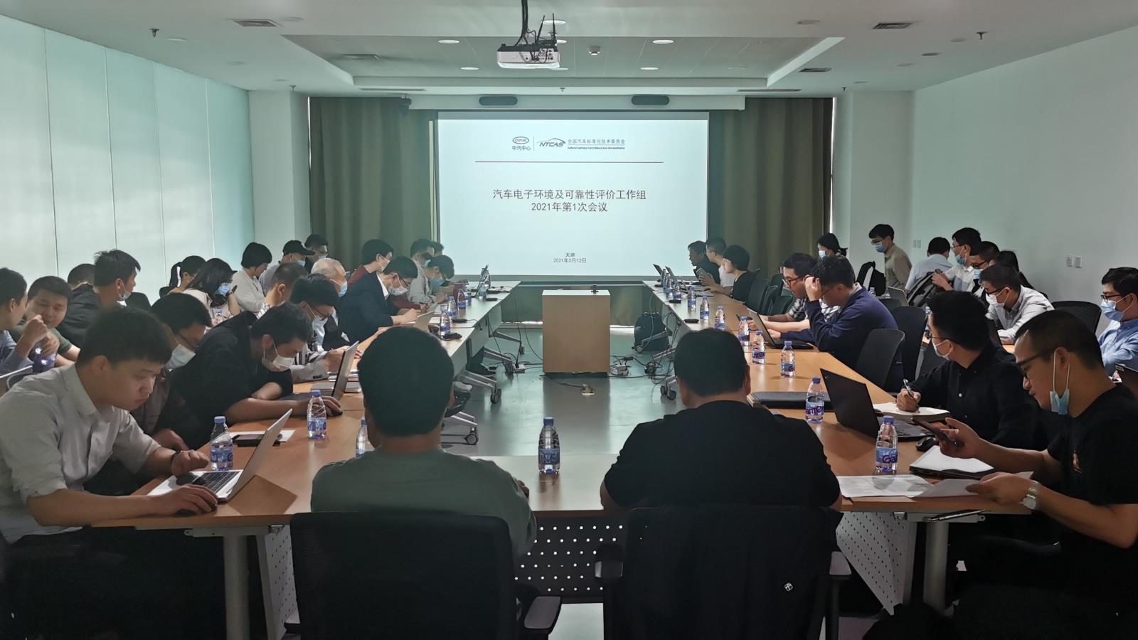 照片.jpg 照片.jpg