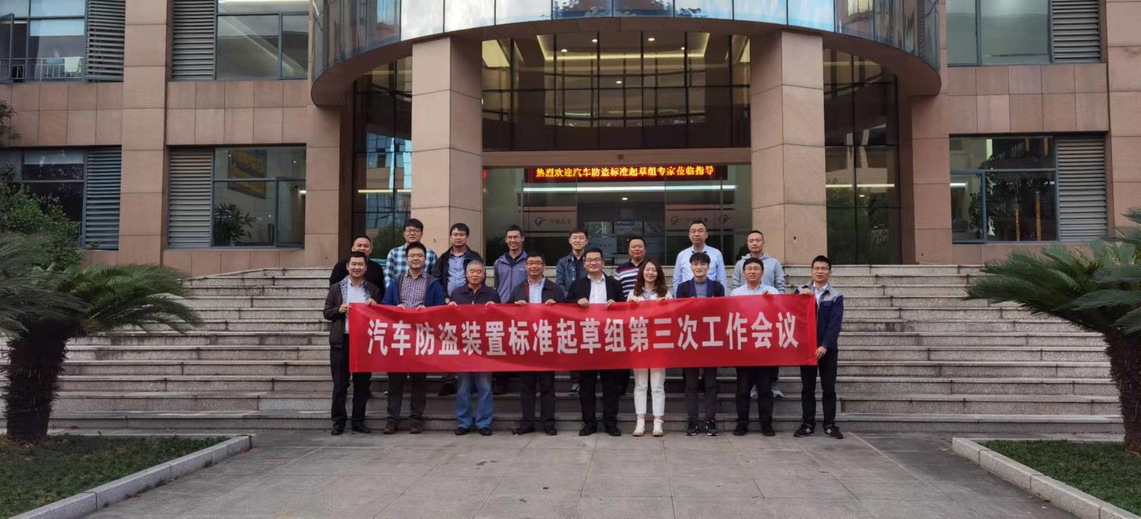 b04b397f1a5e944ff2bd11244cdc5ed.jpg b04b397f1a5e944ff2bd11244cdc5ed.jpg